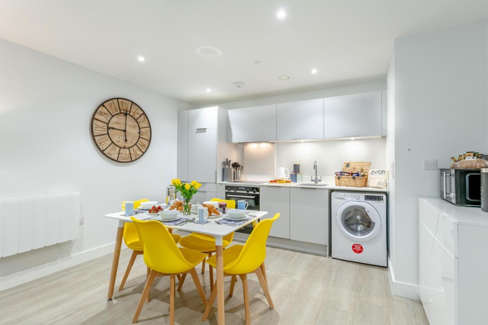 2 Middlecombe - Luxury Apartment At Byron Woolacombe, Only 4 Minute Walk To Woolacombe Beach! Extérieur photo